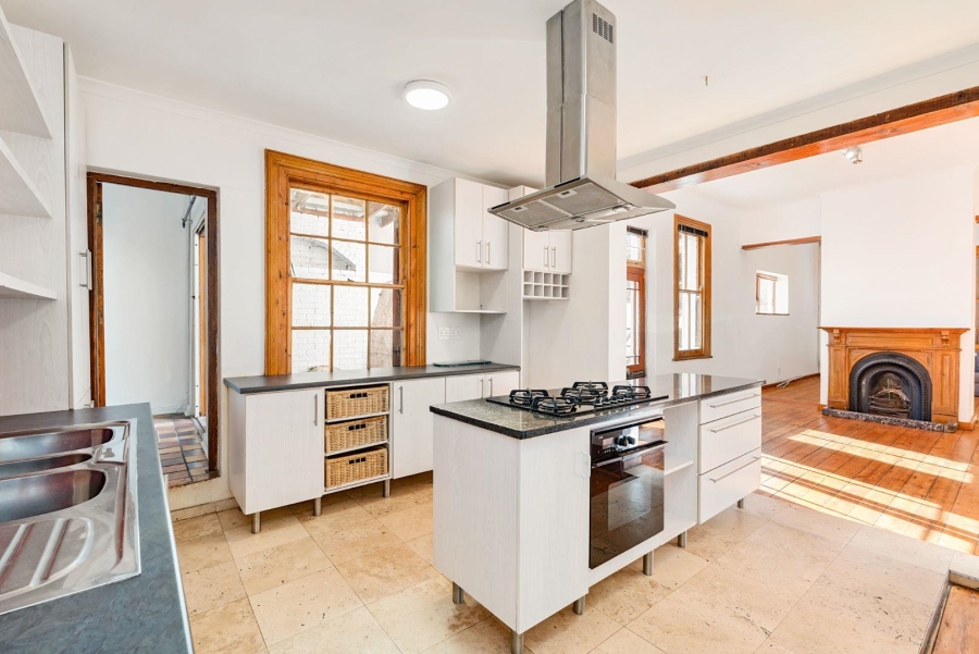 3 Bedroom Property for Sale in Tamboerskloof Western Cape